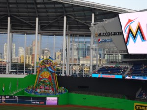 Marlins fountain at the Park