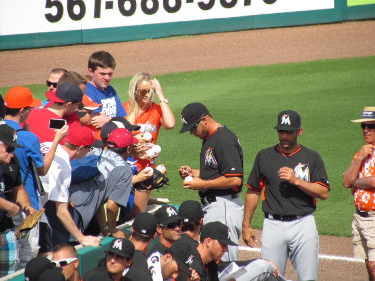 Jose Fernandez signing again