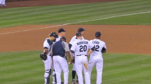Mariners meeting on the mound