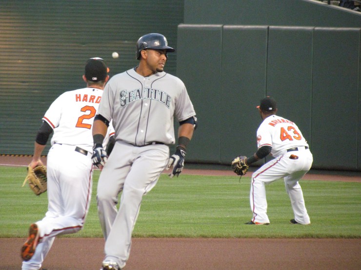 Nelson Cruzes into second base